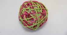 Ratan ball 8cm růžová/zelená